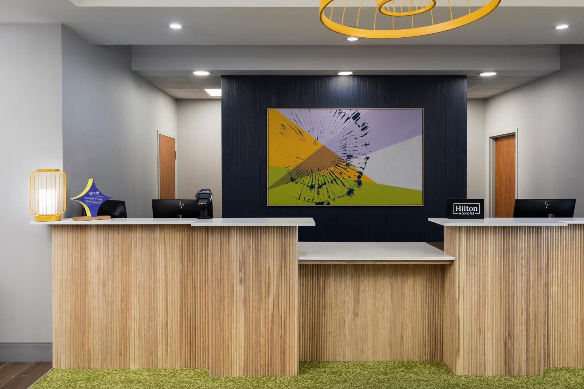 Spark By Hilton جيلف المظهر الخارجي الصورة