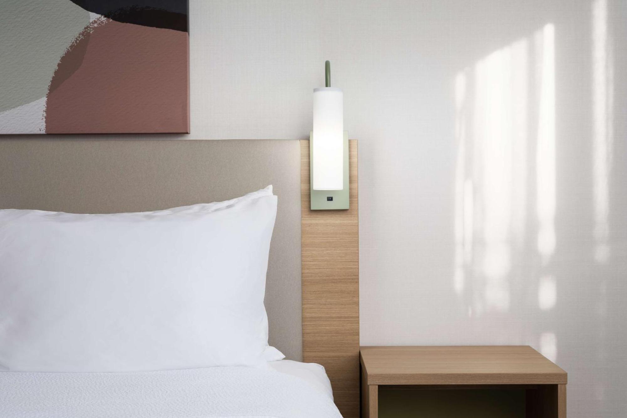 Spark By Hilton جيلف المظهر الخارجي الصورة