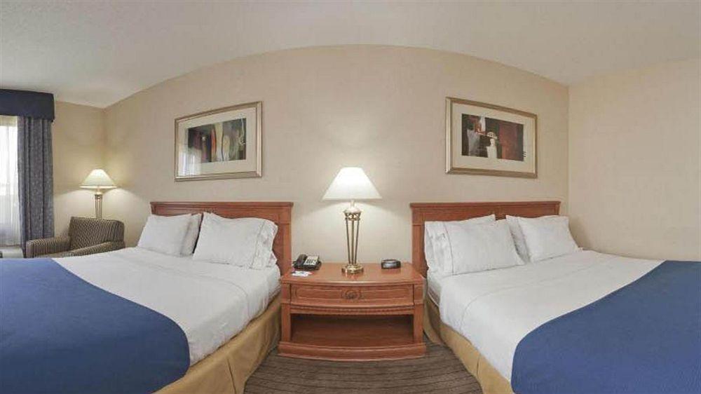 Spark By Hilton جيلف المظهر الخارجي الصورة